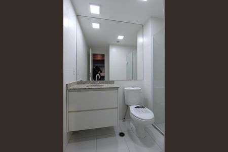 Banheiro de kitnet/studio à venda com 1 quarto, 24m² em Vila Olímpia, São Paulo