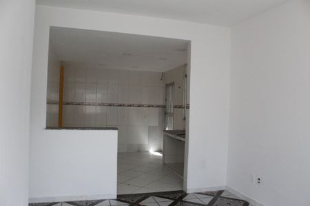 Sala de casa à venda com 3 quartos, 200m² em Curicica, Rio de Janeiro