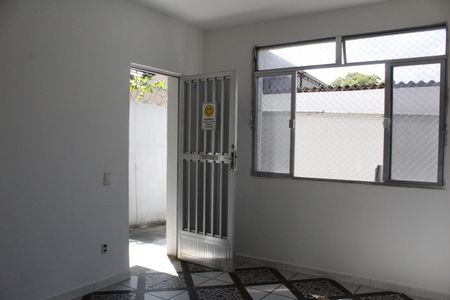 Sala de casa à venda com 3 quartos, 200m² em Curicica, Rio de Janeiro