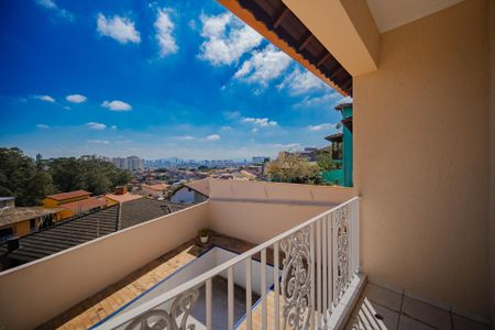 Casa à venda com 340m², 5 quartos e 6 vagas Casa à venda com 340m², 5 quartos e 6 vagasSacada