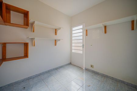 Casa à venda com 340m², 5 quartos e 6 vagas Casa à venda com 340m², 5 quartos e 6 vagasEdícula