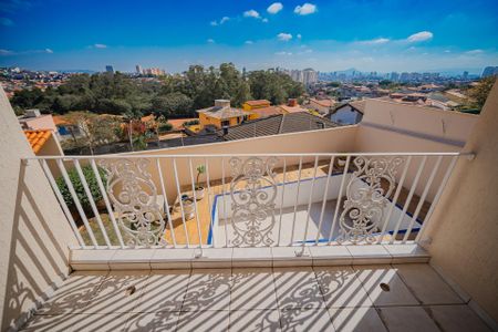 Casa à venda com 340m², 5 quartos e 6 vagas Casa à venda com 340m², 5 quartos e 6 vagasSacada