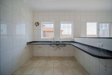 Casa à venda com 340m², 5 quartos e 6 vagas Casa à venda com 340m², 5 quartos e 6 vagasCozinha