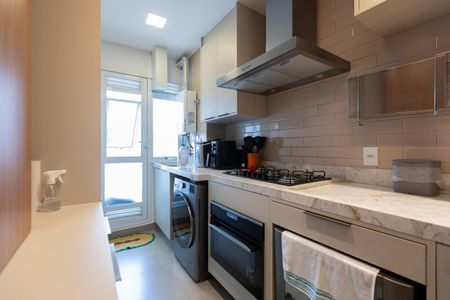 Cozinha de apartamento para alugar com 2 quartos, 83m² em Cambuí, Campinas