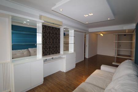 Sala de apartamento à venda com 3 quartos, 105m² em Petrópolis, Porto Alegre