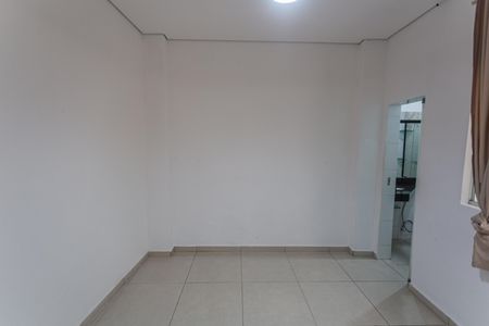 Sala/Quarto de kitnet/studio para alugar com 1 quarto, 20m² em Santo Andre, Belo Horizonte
