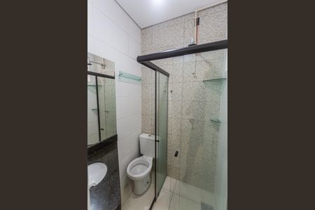 Banheiro Social de kitnet/studio para alugar com 1 quarto, 20m² em Santo Andre, Belo Horizonte