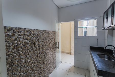 Cozinha de kitnet/studio para alugar com 1 quarto, 20m² em Santo Andre, Belo Horizonte