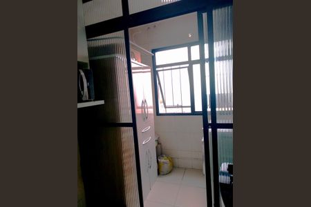 Apartamento à venda com 63m², 2 quartos e 1 vaga Apartamento à venda com 63m², 2 quartos e 1 vagaÁrea de Serviço