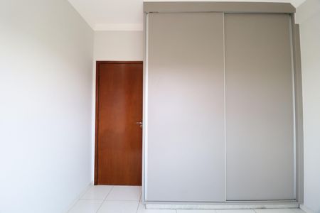 Apartamento para alugar com 49m², 3 quartos e 1 vagaQuarto 2