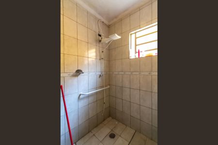 Casa à venda com 150m², 2 quartos e 2 vagas Casa à venda com 150m², 2 quartos e 2 vagasBanheiro