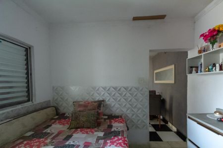 Casa à venda com 150m², 2 quartos e 2 vagas Casa à venda com 150m², 2 quartos e 2 vagasQuarto Edícula