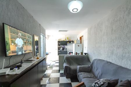 Casa à venda com 150m², 2 quartos e 2 vagas Casa à venda com 150m², 2 quartos e 2 vagasSala Edícula