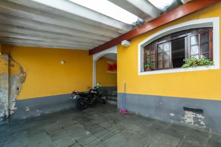 Casa à venda com 150m², 2 quartos e 2 vagas Casa à venda com 150m², 2 quartos e 2 vagasGaragem