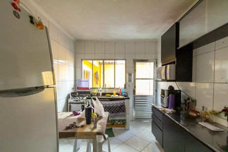 Casa à venda com 150m², 2 quartos e 2 vagas Casa à venda com 150m², 2 quartos e 2 vagasCozinha