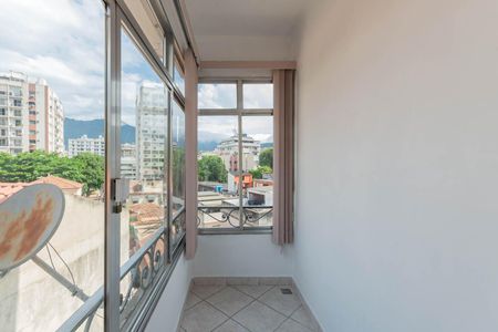 Sala de apartamento à venda com 2 quartos, 55m² em Vila Isabel, Rio de Janeiro