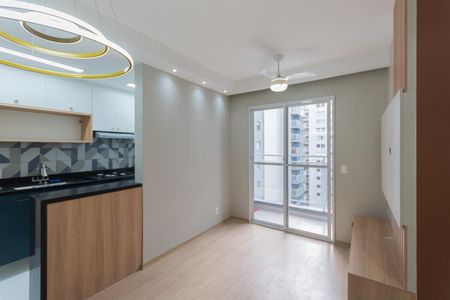 Sala de apartamento para alugar com 2 quartos, 35m² em Santo Cristo, Rio de Janeiro