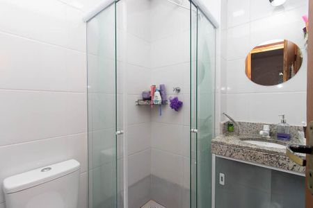 Banheiro de apartamento para alugar com 1 quarto, 35m² em Vila Constança, São Paulo