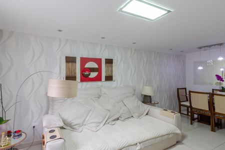 Apartamento para alugar com 90m², 3 quartos e 1 vaga Apartamento para alugar com 90m², 3 quartos e 1 vagaSala