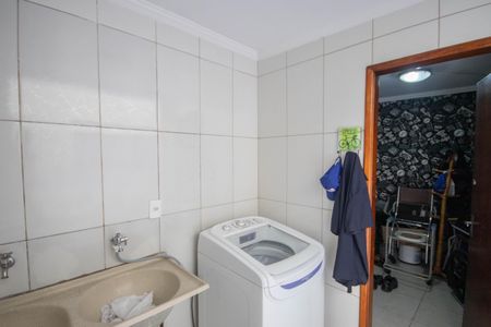 Casa à venda com 118m², 3 quartos e 2 vagasÁrea de Serviço