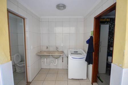 Casa à venda com 118m², 3 quartos e 2 vagasÁrea de Serviço