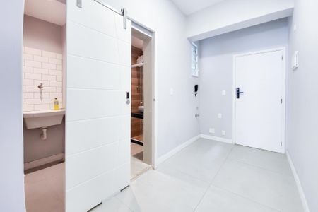 Studio à venda com 43m², 1 quarto e sem vagaEntrada
