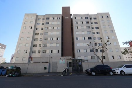 Apartamento para alugar com 55m², 2 quartos e 1 vagaFachada