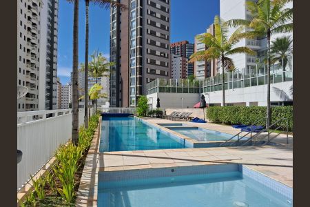 Apartamento à venda com 167m², 3 quartos e 3 vagas Apartamento à venda com 167m², 3 quartos e 3 vagasPiscina