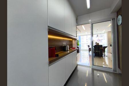 Apartamento à venda com 167m², 3 quartos e 3 vagas Apartamento à venda com 167m², 3 quartos e 3 vagasCozinha