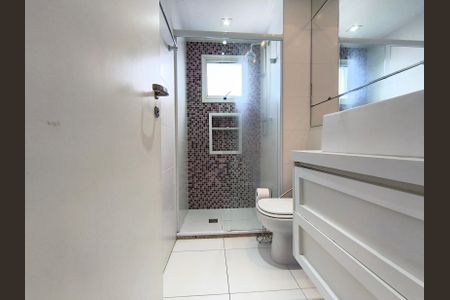 Apartamento à venda com 167m², 3 quartos e 3 vagas Apartamento à venda com 167m², 3 quartos e 3 vagasBanheiro Suíte 1