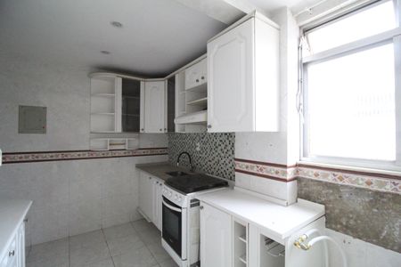 Apartamento à venda com 80m², 2 quartos e 1 vagaCozinha