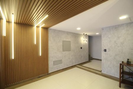 Apartamento à venda com 80m², 2 quartos e 1 vagaHall