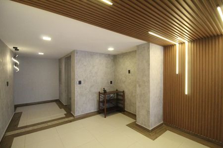 Apartamento à venda com 80m², 2 quartos e 1 vagaHall