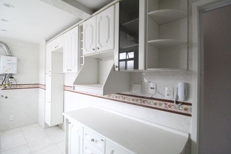 Apartamento à venda com 80m², 2 quartos e 1 vagaCozinha