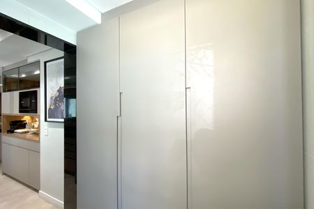 Apartamento à venda com 107m², 3 quartos e 2 vagas Apartamento à venda com 107m², 3 quartos e 2 vagasÁrea de Serviço