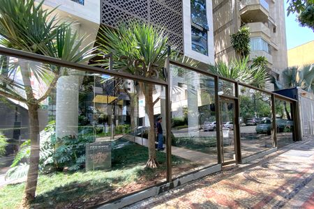 Apartamento à venda com 107m², 3 quartos e 2 vagas Apartamento à venda com 107m², 3 quartos e 2 vagasFachada