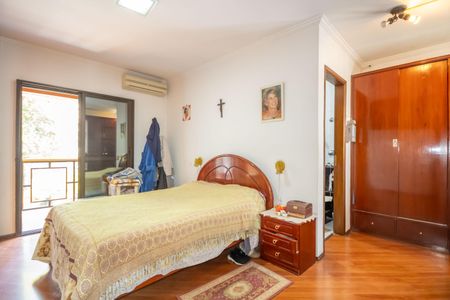 Casa à venda com 255m², 3 quartos e 4 vagas Casa à venda com 255m², 3 quartos e 4 vagasSuíte 1