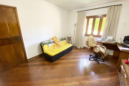 Casa à venda com 696m², 4 quartos e 4 vagas Casa à venda com 696m², 4 quartos e 4 vagasquarto 2