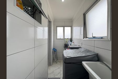 Apartamento à venda com 72m², 3 quartos e 1 vaga Apartamento à venda com 72m², 3 quartos e 1 vagaLavanderia