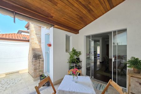 Casa de condomínio à venda com 115m², 3 quartos e 2 vagasÁrea Externa