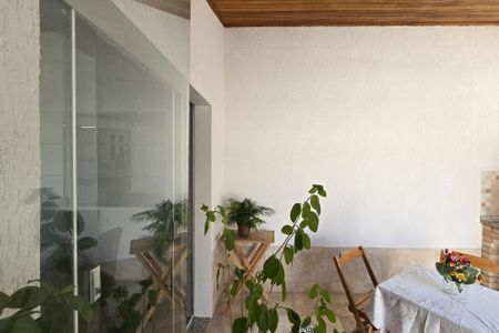 Casa de condomínio à venda com 115m², 3 quartos e 2 vagasVista da Sala
