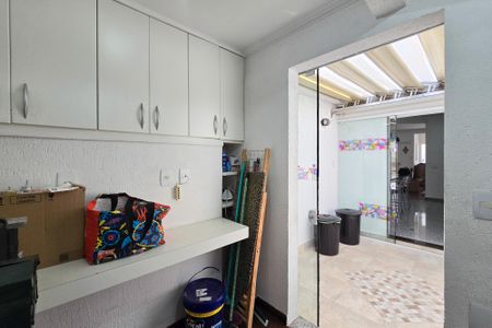 Casa de condomínio à venda com 115m², 3 quartos e 2 vagasQuarto de Serviço