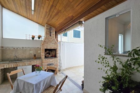 Casa de condomínio à venda com 115m², 3 quartos e 2 vagasÁrea Externa