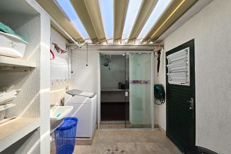 Casa de condomínio à venda com 115m², 3 quartos e 2 vagasÁrea de Serviço