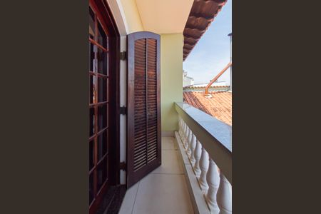 Casa à venda com 300m², 4 quartos e 4 vagas Casa à venda com 300m², 4 quartos e 4 vagasVaranda do Quarto 2