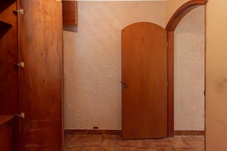 Casa à venda com 300m², 4 quartos e 4 vagas Casa à venda com 300m², 4 quartos e 4 vagasQuarto de Serviço