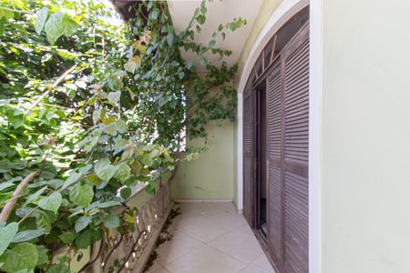 Casa à venda com 300m², 4 quartos e 4 vagas Casa à venda com 300m², 4 quartos e 4 vagasVaranda da Suite