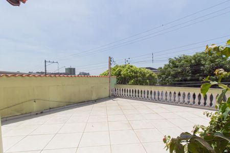 Casa à venda com 300m², 4 quartos e 4 vagas Casa à venda com 300m², 4 quartos e 4 vagasVaranda da Suite