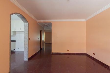 Casa à venda com 300m², 4 quartos e 4 vagas Casa à venda com 300m², 4 quartos e 4 vagasSala de Jantar