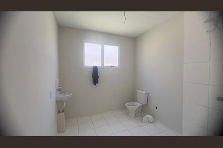 Banheiro de apartamento para alugar com 2 quartos, 45m² em Jardim das Margaridas, Salvador